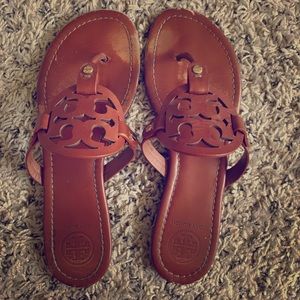 Tory Burch Millers brown size 9.